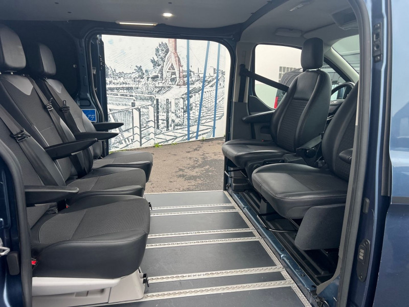 Photo 8 de l'offre de FORD TRANSIT CUSTOM FG L2H1 2.0 170CH SPORT BVA8 CAB APRRO 7 PLACES à 43140€ chez Bretagne Utilitaires
