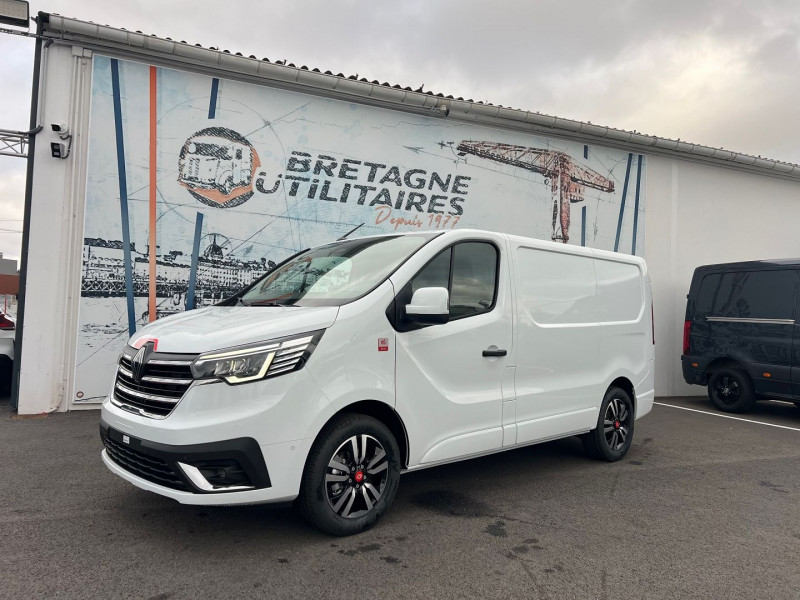 Renault TRAFIC III FG NEUF: BLANC 3T L1H1 170 CV BVA9 EXCLUSIVE + OPTIONS 3450 € Diesel BLANC Occasion à vendre