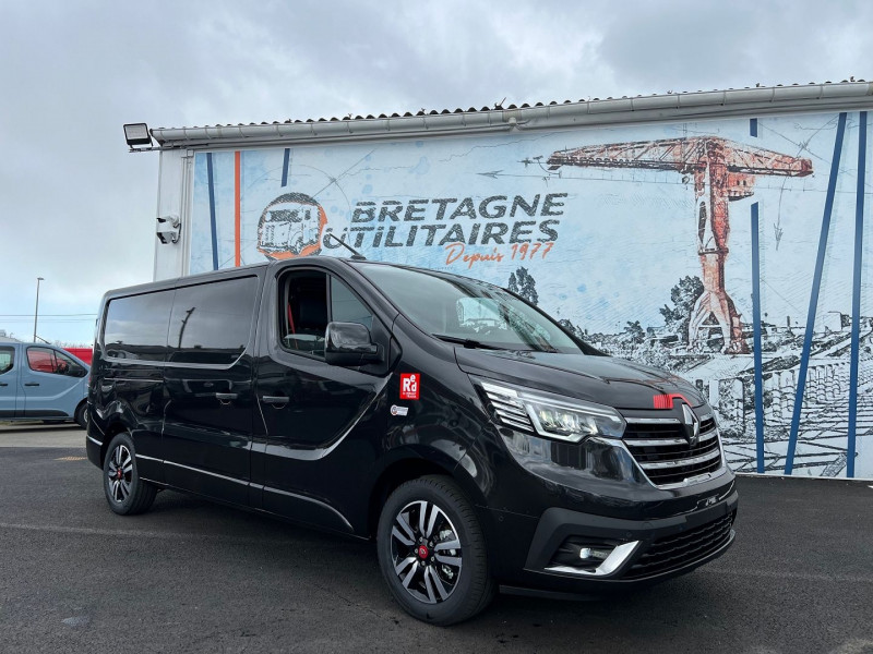 Photo 3 de l'offre de RENAULT TRAFIC III FG NEUF: NOIR MIDNIGHT 3T L2H1 170 CV BVA9 EXCLUSIVE + OPTIONS 4050 € à 43140€ chez Bretagne Utilitaires