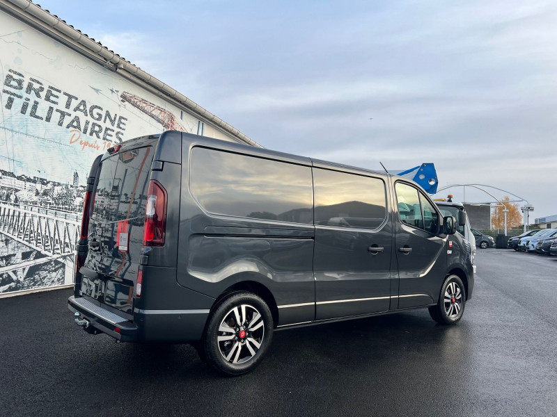 Photo 9 de l'offre de RENAULT TRAFIC III FG NEUF: GRIS COMETE 3T L2H1 170 CV BVA9 EXCLUSIVE + OPTIONS 4050 € à 43140€ chez Bretagne Utilitaires