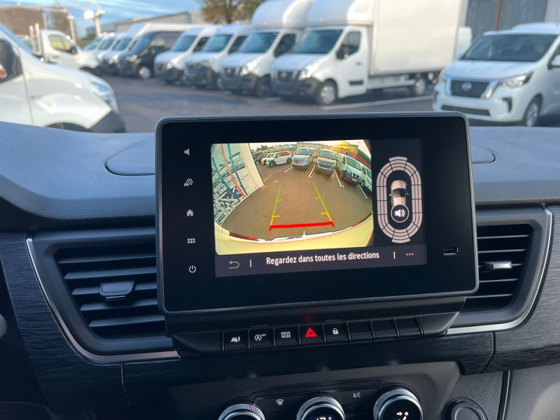 Photo 6 de l'offre de NISSAN PRIMASTAR FG NEUF: BLANC L2H1 2.0 DCI 170CH BVA9 TEKNA  + OPTIONS 1800 € à 40740€ chez Bretagne Utilitaires