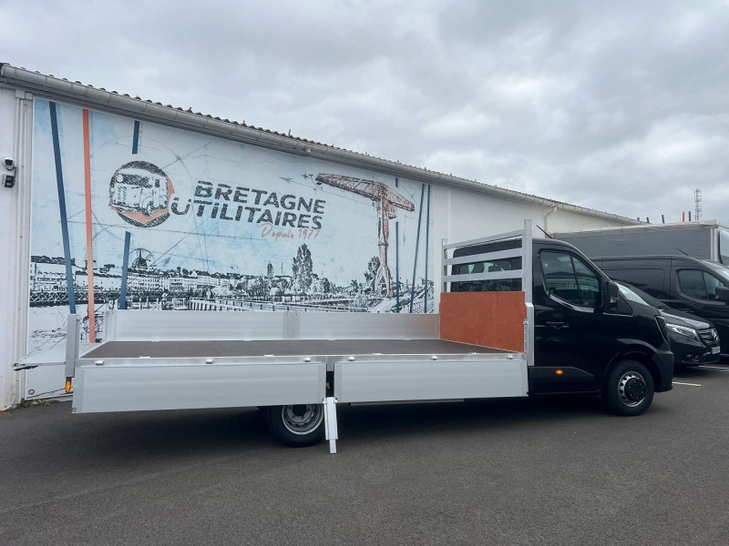 Photo 8 de l'offre de NISSAN INTERSTAR CCB NEUF: NOIR PLATEAU 4700 X 2200 L4 3T5 2.0 DCI 170CH PROPULSION RJ TEKNA + OPTION à 52740€ chez Bretagne Utilitaires
