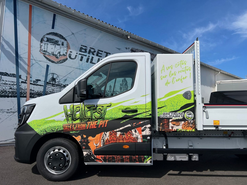 Photo 3 de l'offre de NISSAN INTERSTAR CCB BENNE 2 VANTAUX + COFFRE SECURISE JPM L3 3T5 170CH PROPULSION RJ N-CONNECTA à 53340€ chez Bretagne Utilitaires