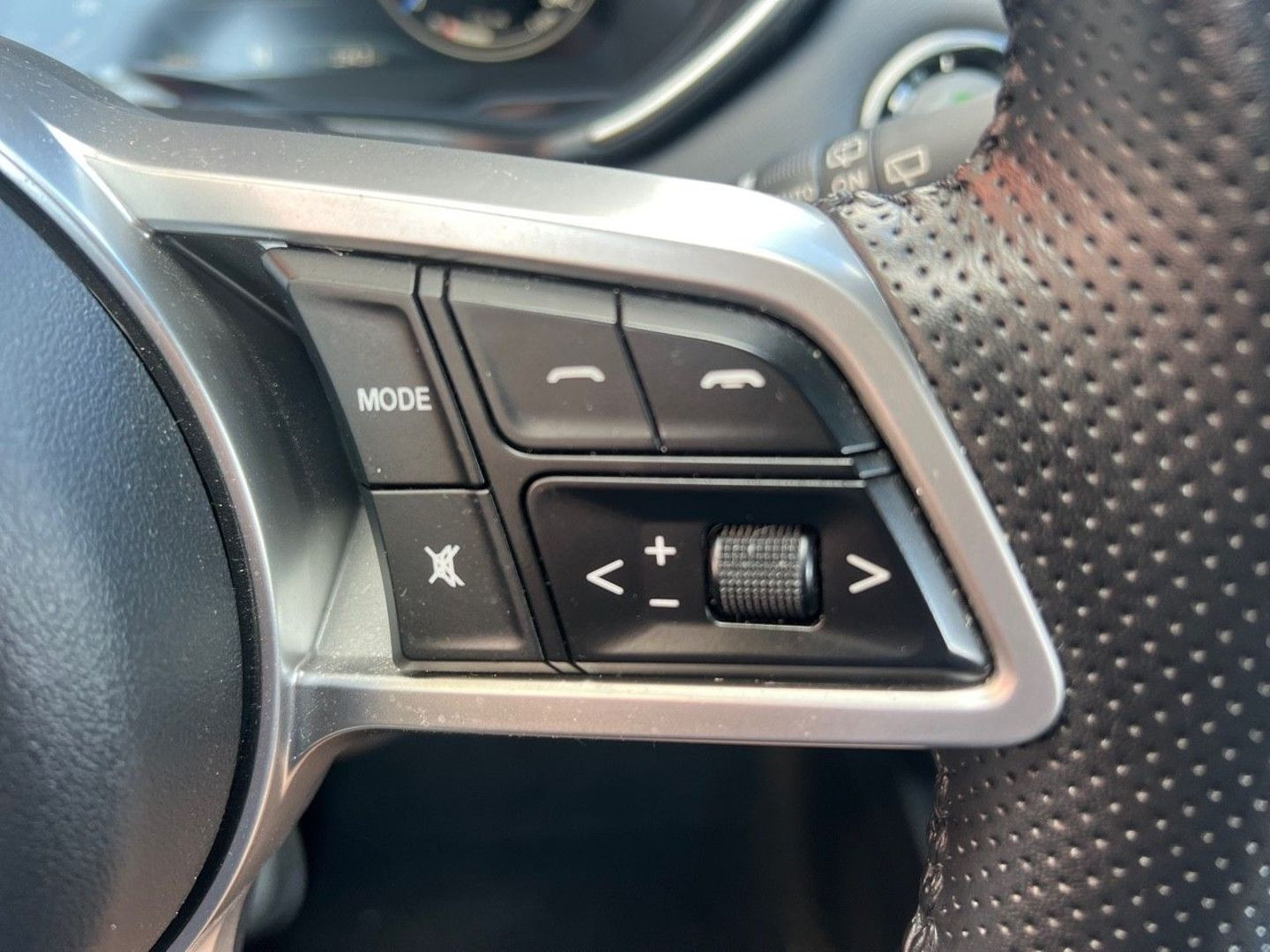 SERES 3 en vente à Toulouse chez votre mandataire automobile