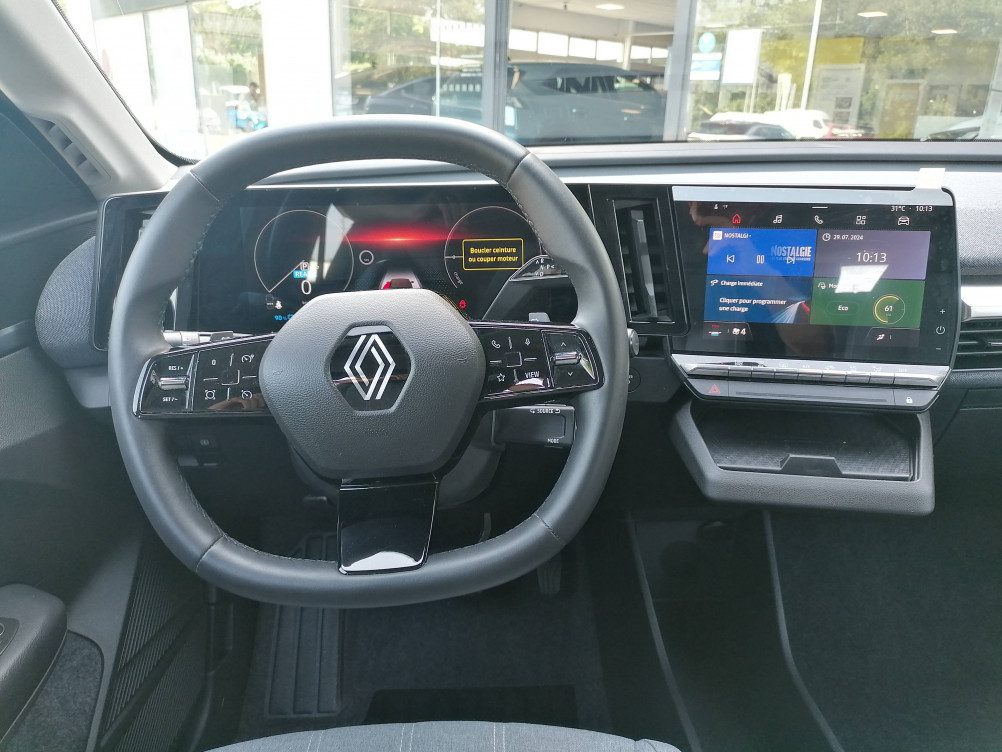 Acheter Renault Megane E-Tech Megane E-Tech EV60 220 ch super charge Equilibre 5p occasion dans les concessions du Groupe Faurie