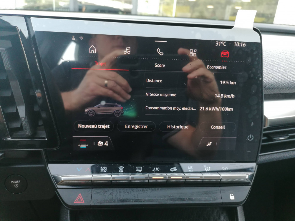 Acheter Renault Megane E-Tech Megane E-Tech EV60 220 ch super charge Equilibre 5p occasion dans les concessions du Groupe Faurie