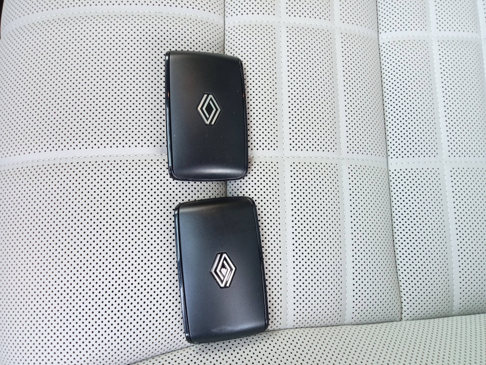 Acheter Renault Espace 6 Espace E-Tech hybrid 200 Iconic 5p occasion dans les concessions du Groupe Faurie