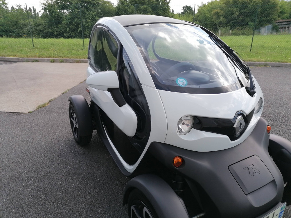 Acheter Renault Twizy Twizy Intens Blanc 2p occasion dans les concessions du Groupe Faurie