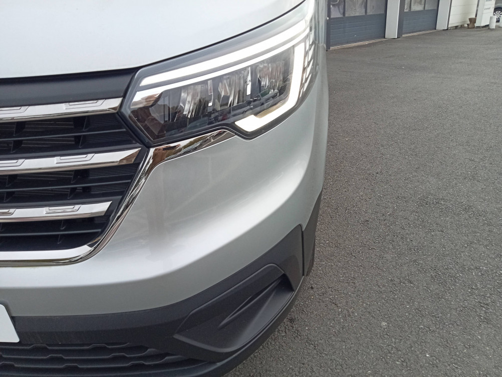 Acheter Renault Trafic 3 Trafic L2 dCi 150 Energy S&S EDC Zen 4p occasion dans les concessions du Groupe Faurie