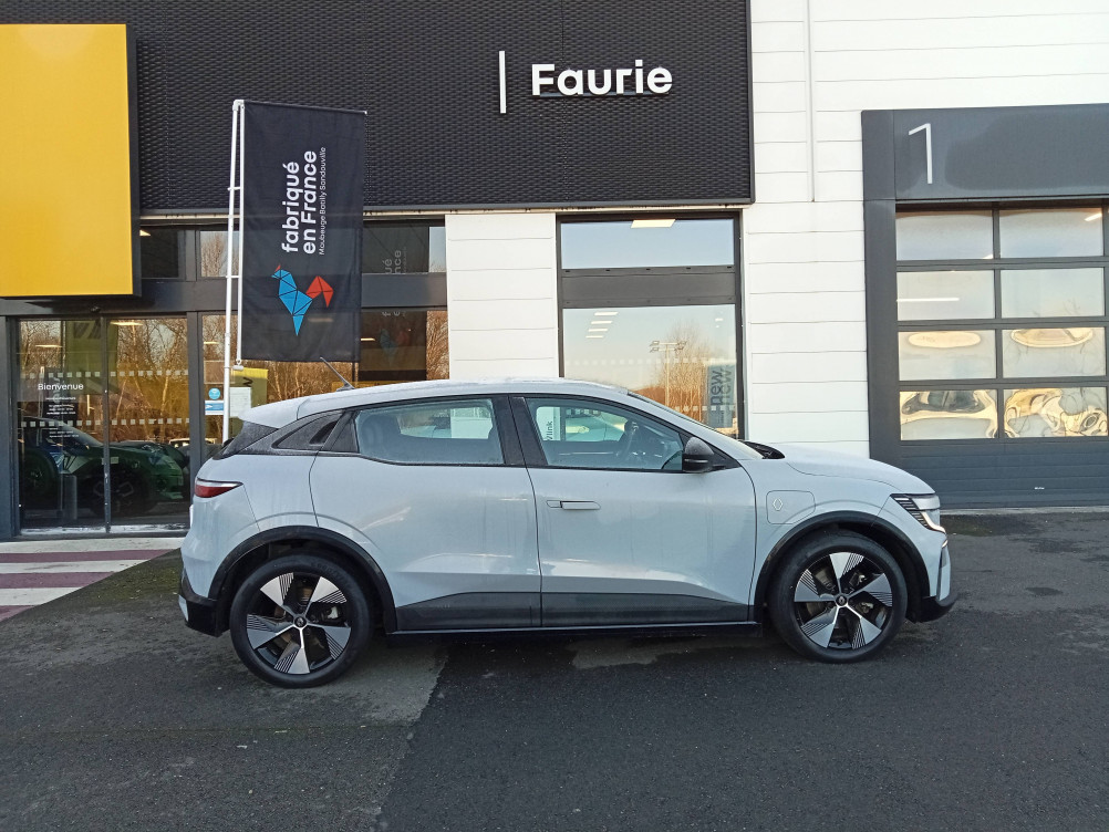 Acheter Renault Megane E-Tech Megane E-Tech EV60 220 ch super charge Equilibre 5p occasion dans les concessions du Groupe Faurie