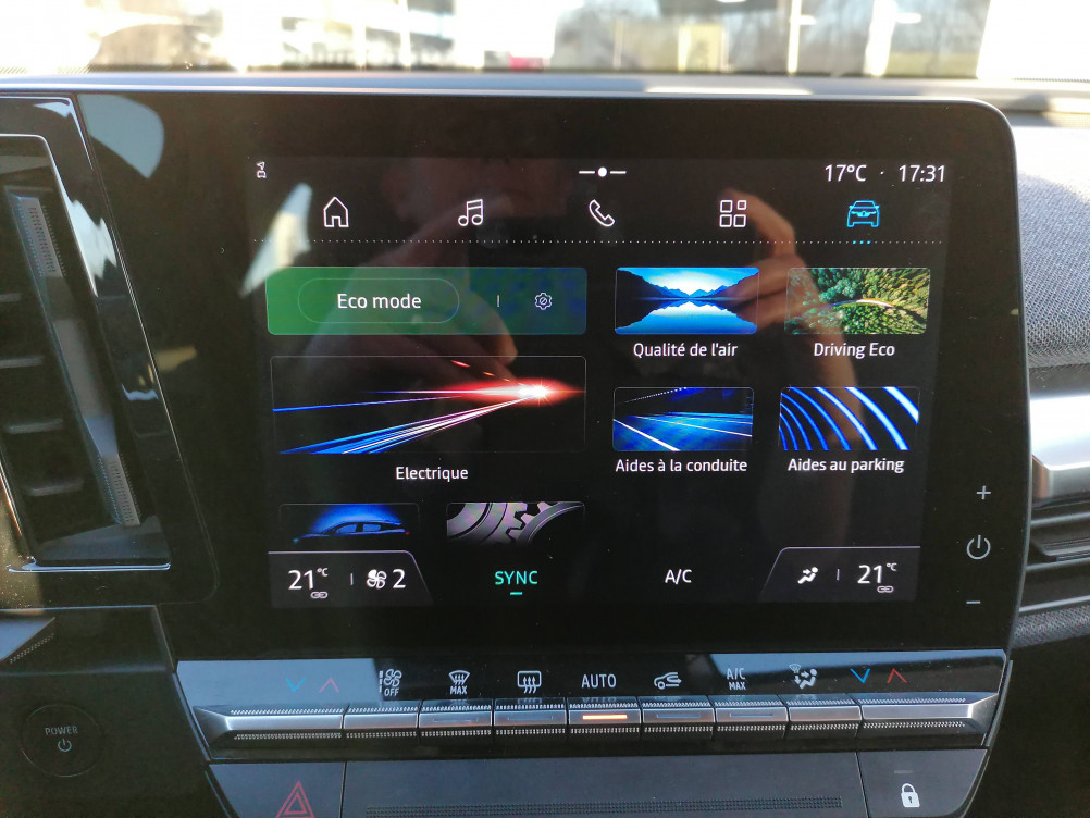 Acheter Renault Megane E-Tech Megane E-Tech EV60 220 ch super charge Equilibre 5p occasion dans les concessions du Groupe Faurie