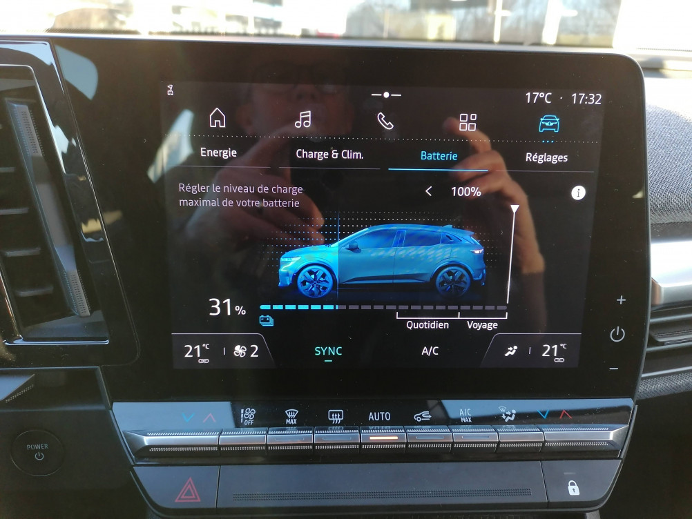 Acheter Renault Megane E-Tech Megane E-Tech EV60 220 ch super charge Equilibre 5p occasion dans les concessions du Groupe Faurie