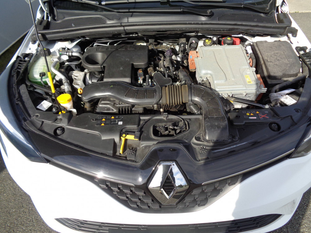Acheter Renault Clio 5 Clio E-Tech 140 Business 5p occasion dans les concessions du Groupe Faurie