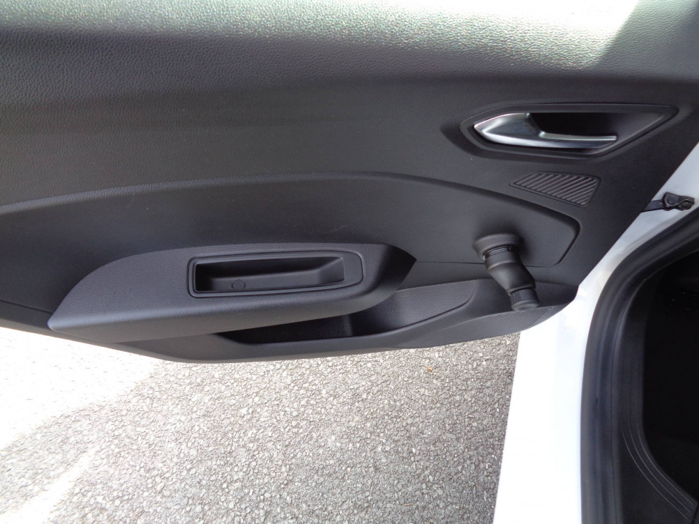 Acheter Renault Clio 5 Clio E-Tech 140 Business 5p occasion dans les concessions du Groupe Faurie