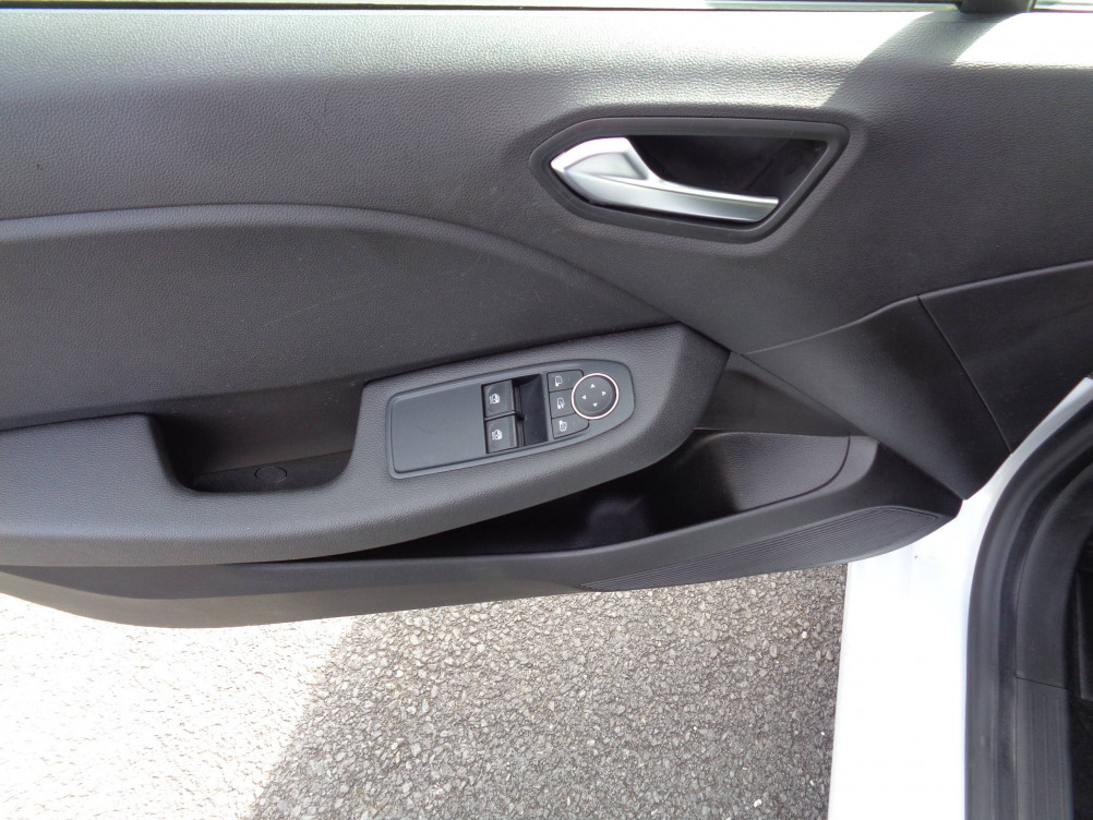 Acheter Renault Clio 5 Clio E-Tech 140 Business 5p occasion dans les concessions du Groupe Faurie