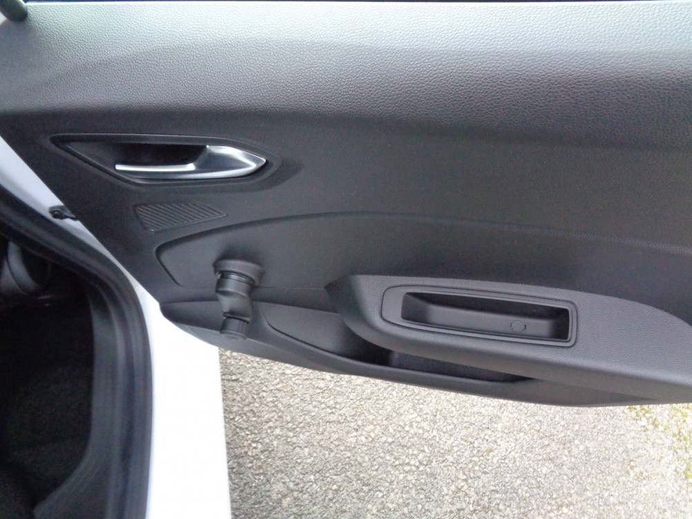 Acheter Renault Clio 5 Clio E-Tech 140 Business 5p occasion dans les concessions du Groupe Faurie