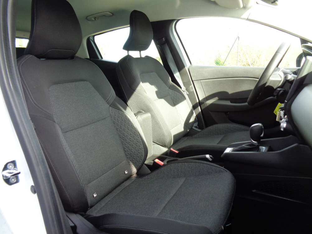 Acheter Renault Clio 5 Clio E-Tech 140 Business 5p occasion dans les concessions du Groupe Faurie