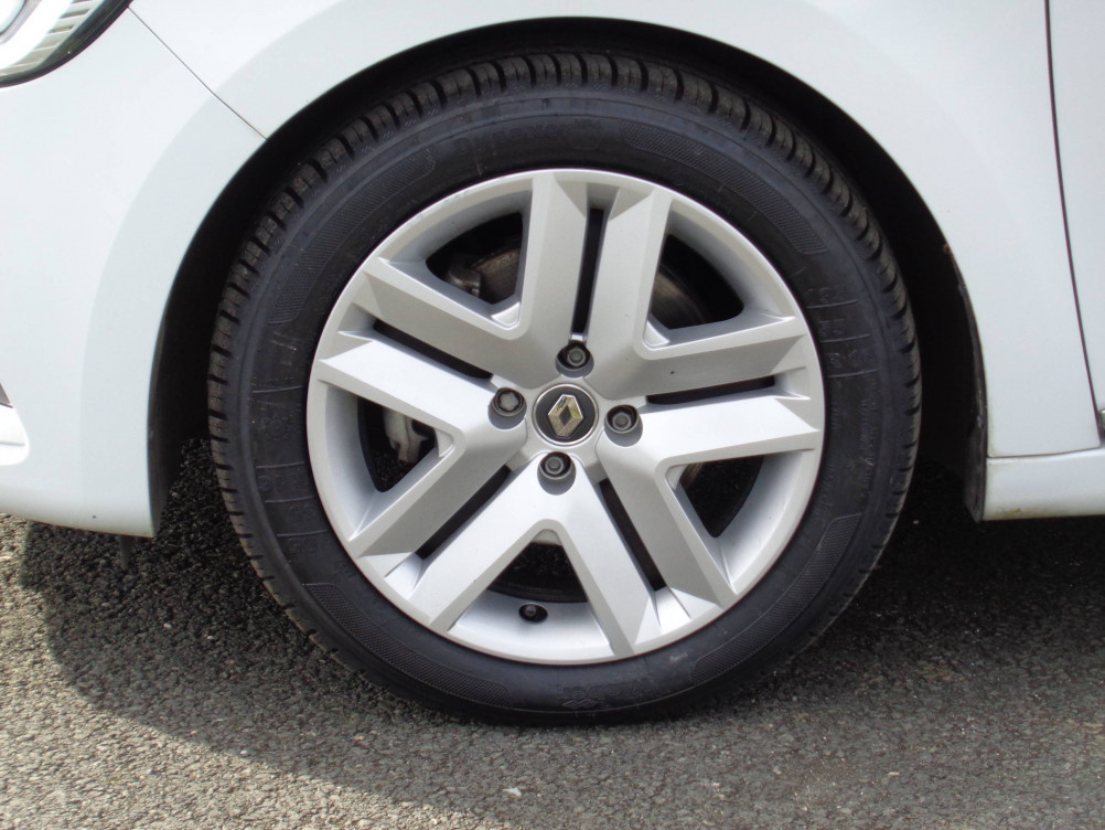 Acheter Renault Clio 5 Clio E-Tech 140 Business 5p occasion dans les concessions du Groupe Faurie