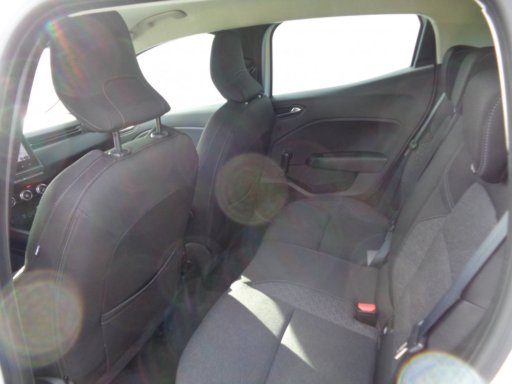 Acheter Renault Clio 5 Clio E-Tech 140 Business 5p occasion dans les concessions du Groupe Faurie