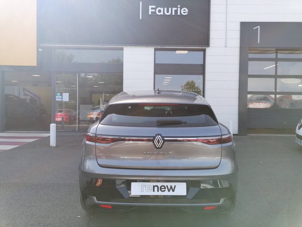 Acheter Renault Megane E-Tech Megane E-Tech EV60 220 ch super charge Equilibre 5p occasion dans les concessions du Groupe Faurie