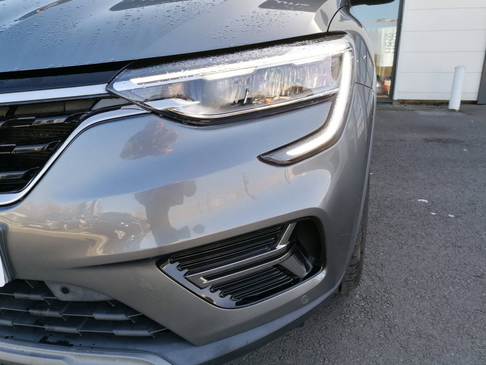 Acheter Renault Arkana Arkana E-Tech 145 Business 5p occasion dans les concessions du Groupe Faurie