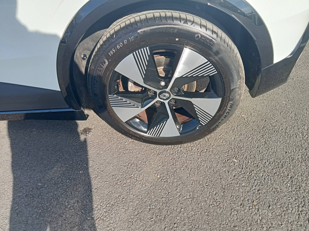Acheter Renault Megane E-Tech Megane E-Tech EV60 220 ch optimum charge Equilibre 5p occasion dans les concessions du Groupe Faurie