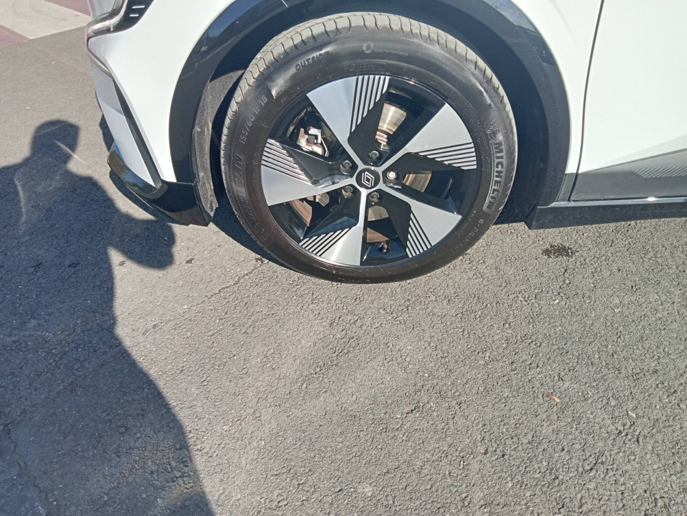 Acheter Renault Megane E-Tech Megane E-Tech EV60 220 ch optimum charge Equilibre 5p occasion dans les concessions du Groupe Faurie