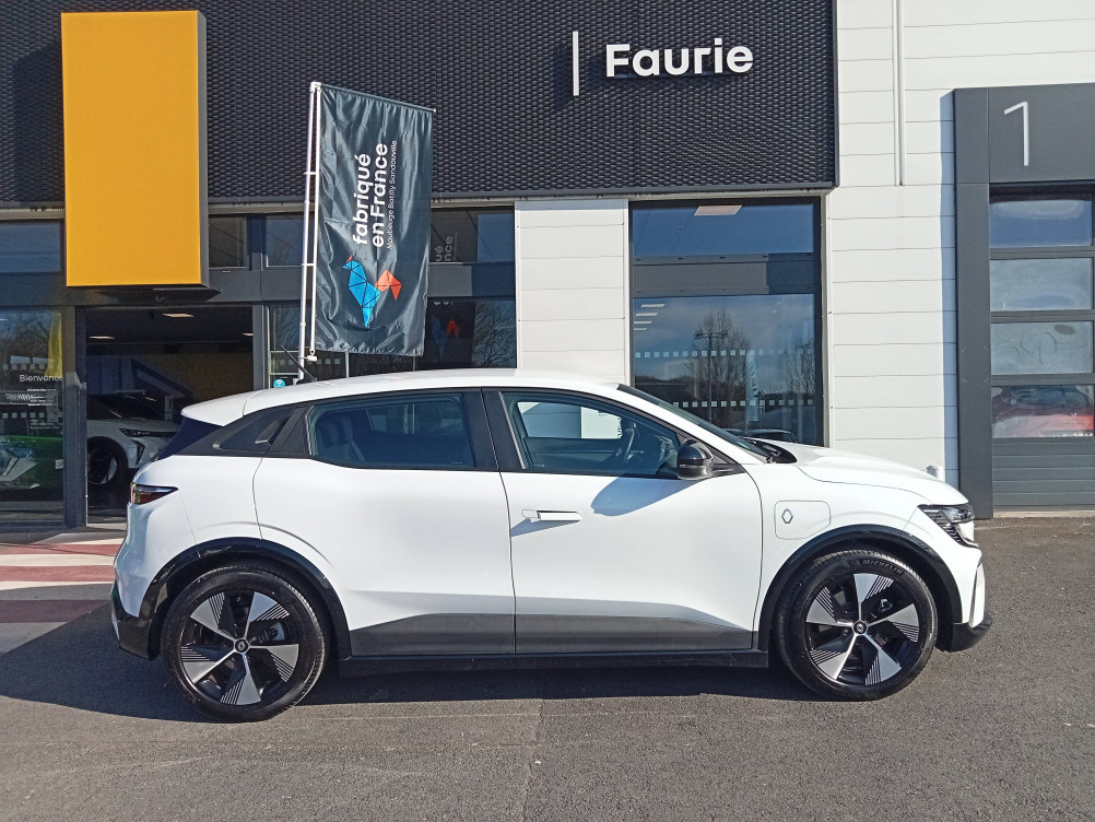 Acheter Renault Megane E-Tech Megane E-Tech EV60 220 ch optimum charge Equilibre 5p occasion dans les concessions du Groupe Faurie