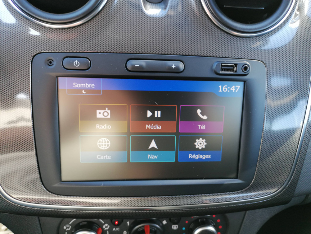 Acheter Dacia Sandero Sandero Blue dCi 95 Stepway 5p occasion dans les concessions du Groupe Faurie