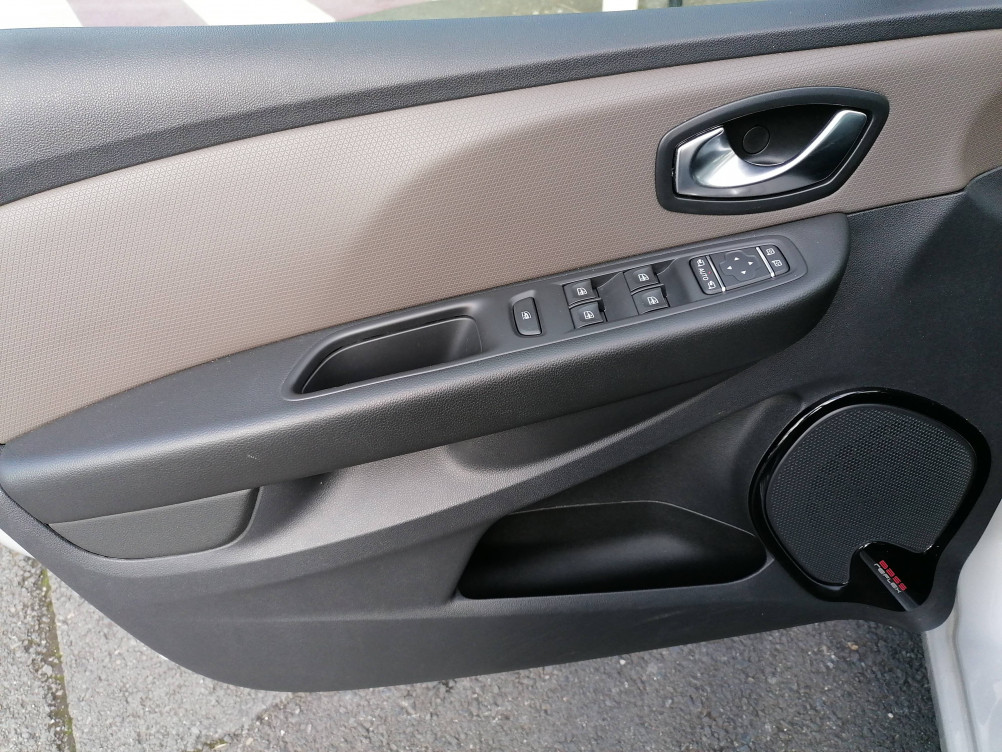 Acheter Renault Clio 4 Clio TCe 90 E6C Intens 5p occasion dans les concessions du Groupe Faurie