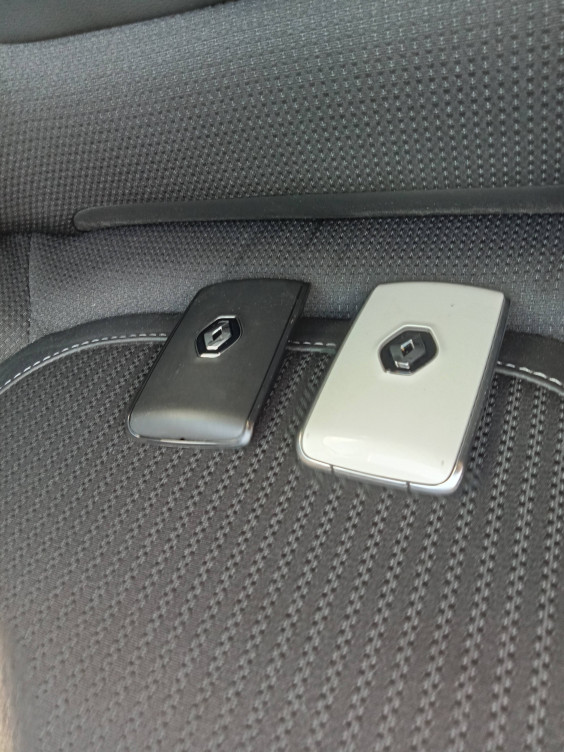 Acheter Renault Megane 4 Mégane IV Berline TCe 140 EDC FAP Intens 5p occasion dans les concessions du Groupe Faurie