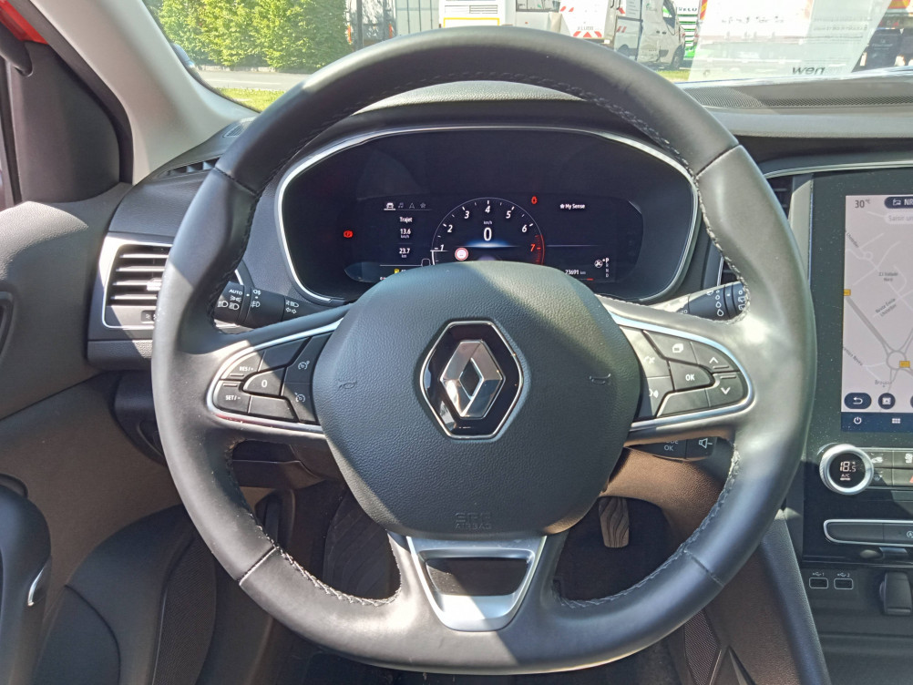 Acheter Renault Megane 4 Mégane IV Berline TCe 140 EDC FAP Intens 5p occasion dans les concessions du Groupe Faurie
