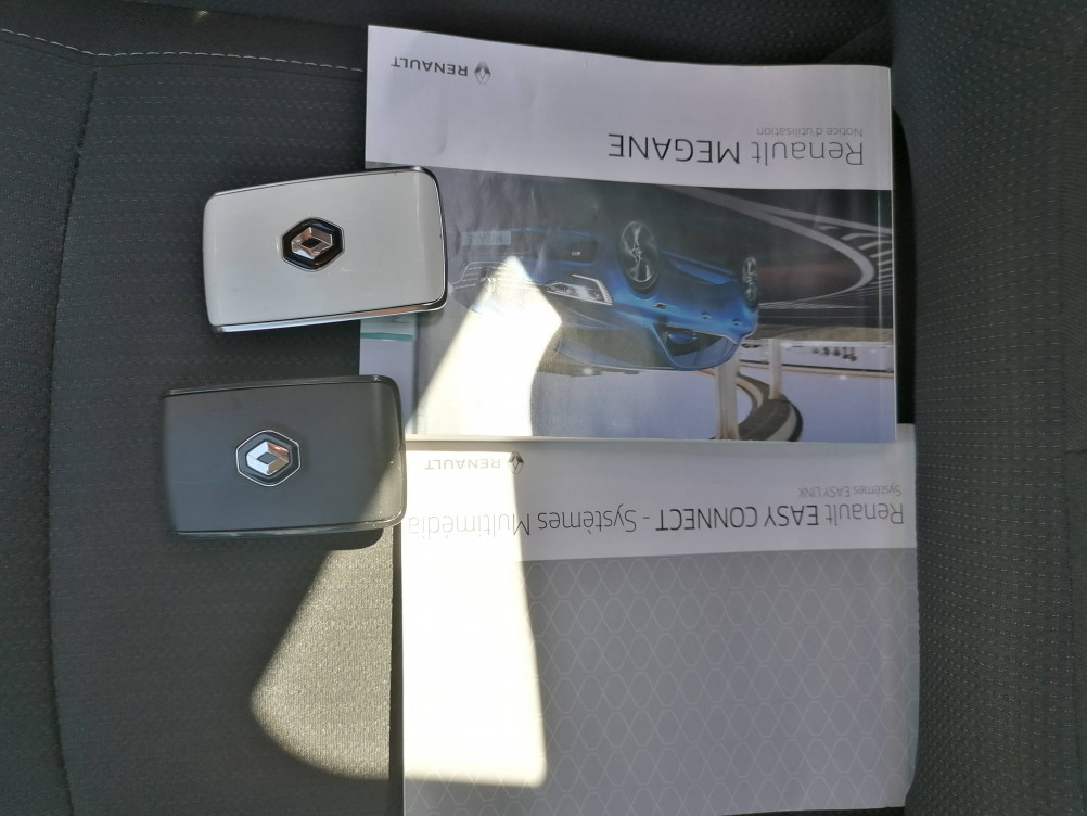 Acheter Renault Megane 4 Mégane IV Berline Blue dCi 115 Business 5p occasion dans les concessions du Groupe Faurie