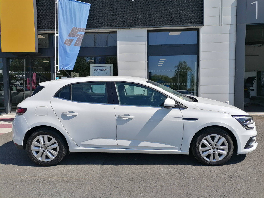 Acheter Renault Megane 4 Mégane IV Berline Blue dCi 115 Business 5p occasion dans les concessions du Groupe Faurie