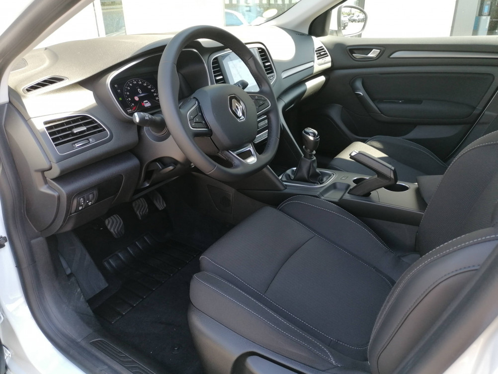 Acheter Renault Megane 4 Mégane IV Berline Blue dCi 115 Business 5p occasion dans les concessions du Groupe Faurie