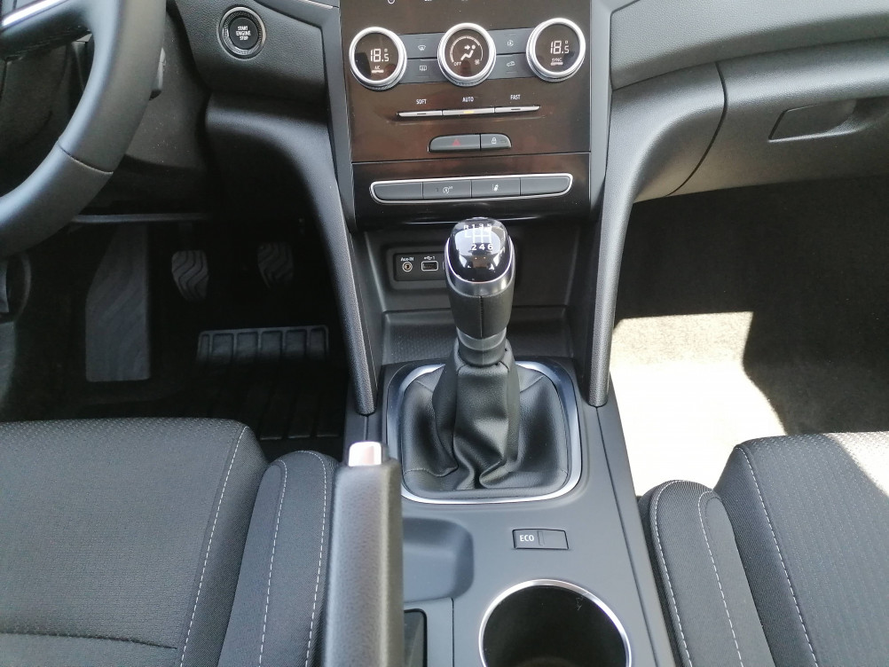 Acheter Renault Megane 4 Mégane IV Berline Blue dCi 115 Business 5p occasion dans les concessions du Groupe Faurie
