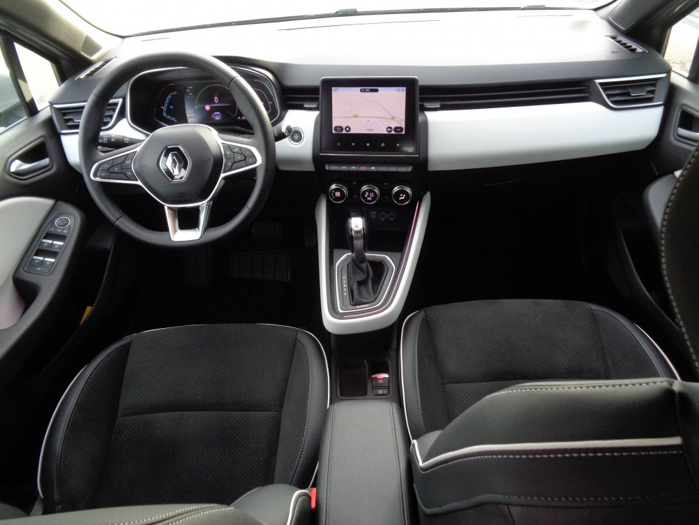 Acheter Renault Clio 5 Clio E-Tech 140 Intens 5p occasion dans les concessions du Groupe Faurie