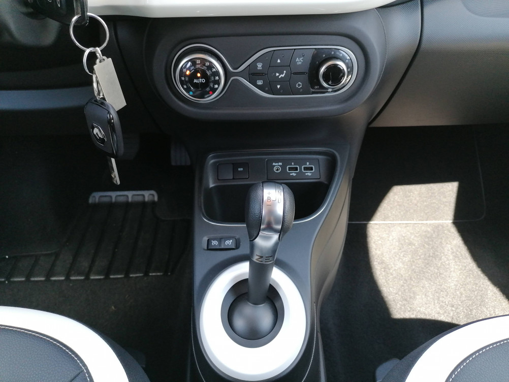 Acheter Renault Twingo Electrique Twingo III Achat Intégral Intens 5p occasion dans les concessions du Groupe Faurie