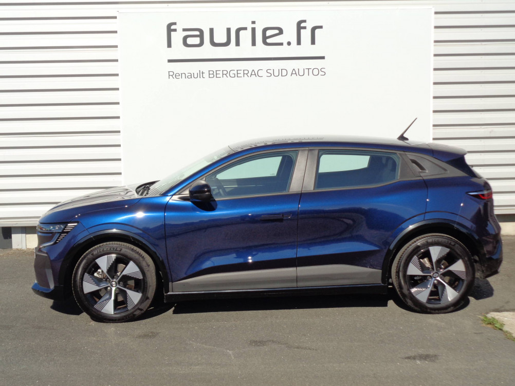 Acheter Renault Megane E-Tech Megane E-Tech EV40 130ch standard charge Equilibre 5p occasion dans les concessions du Groupe Faurie