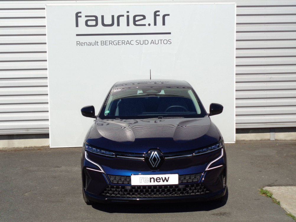 Acheter Renault Megane E-Tech Megane E-Tech EV40 130ch standard charge Equilibre 5p occasion dans les concessions du Groupe Faurie