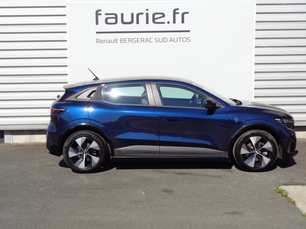 Acheter Renault Megane E-Tech Megane E-Tech EV40 130ch standard charge Equilibre 5p occasion dans les concessions du Groupe Faurie