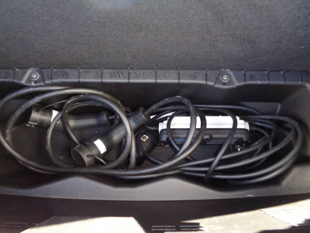 Acheter Renault Megane E-Tech Megane E-Tech EV40 130ch standard charge Equilibre 5p occasion dans les concessions du Groupe Faurie