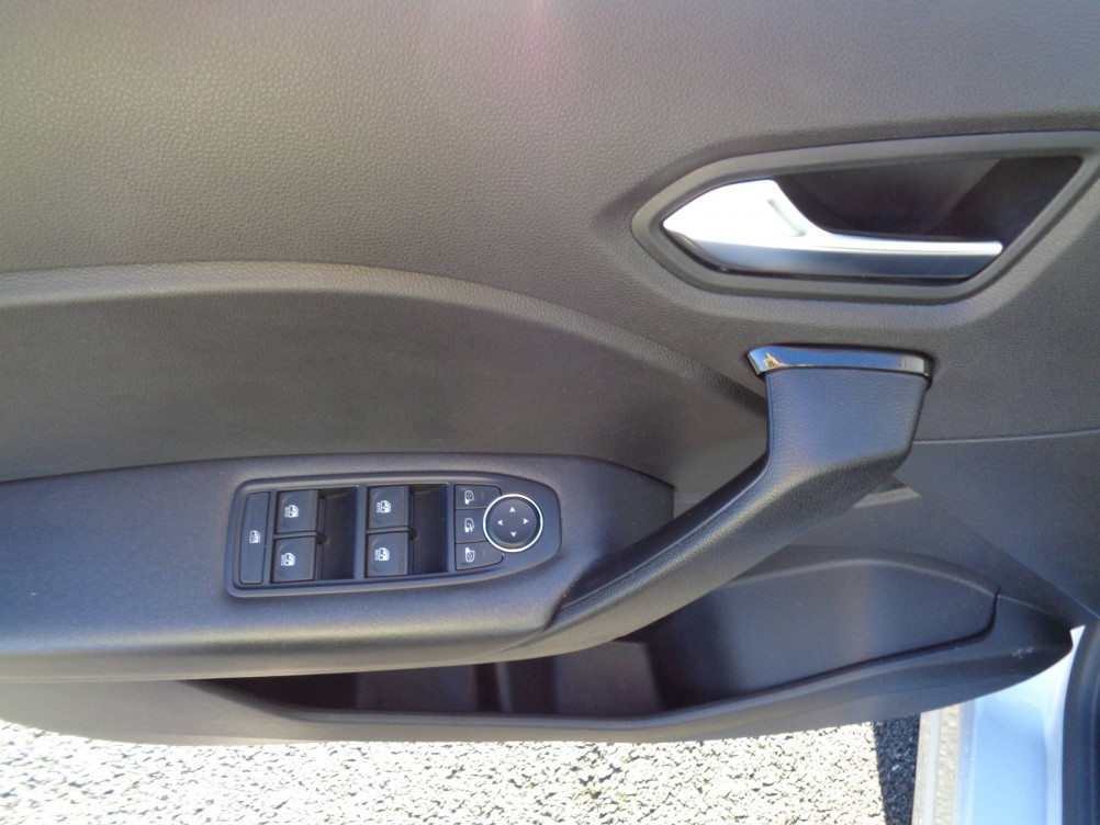 Acheter Renault Captur 2 Captur E-Tech 145 - 21 Business 5p occasion dans les concessions du Groupe Faurie