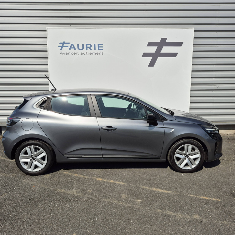 Acheter Renault Clio 5 Clio E-Tech full hybrid 145 Evolution 5p occasion dans les concessions du Groupe Faurie