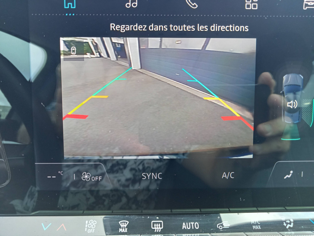 Acheter Renault Megane E-Tech Megane E-Tech EV60 220 ch optimum charge Equilibre 5p occasion dans les concessions du Groupe Faurie