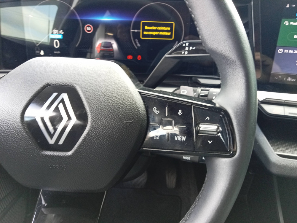 Acheter Renault Megane E-Tech Megane E-Tech EV60 220 ch optimum charge Equilibre 5p occasion dans les concessions du Groupe Faurie