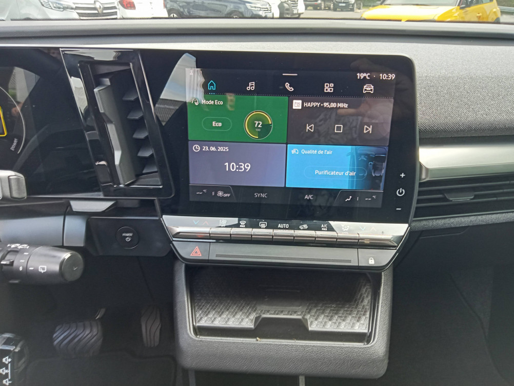 Acheter Renault Megane E-Tech Megane E-Tech EV60 220 ch optimum charge Equilibre 5p occasion dans les concessions du Groupe Faurie