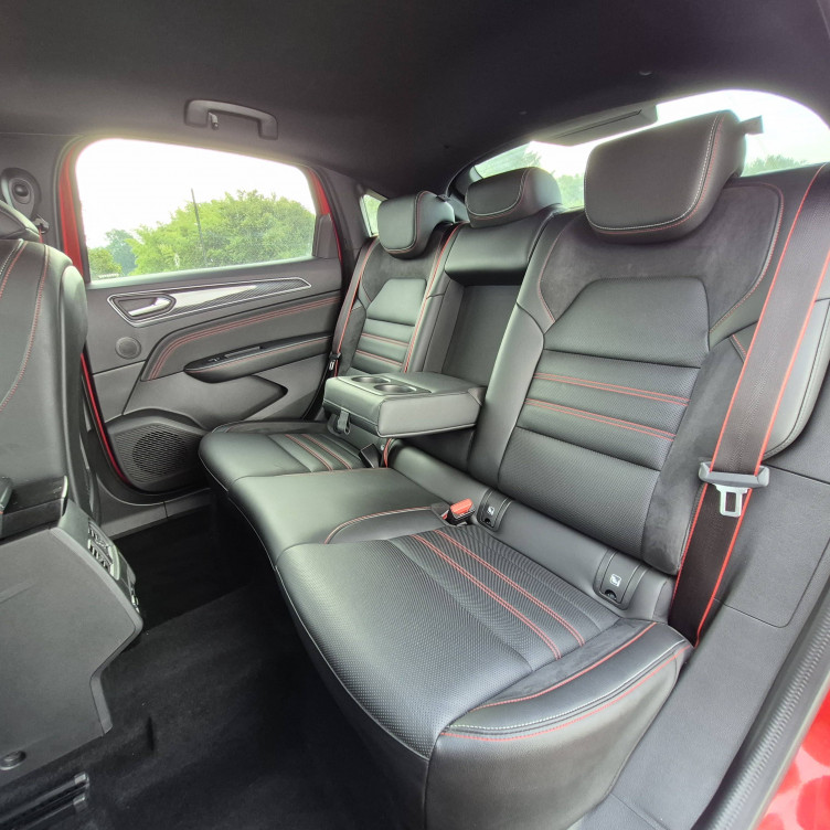 Acheter Renault Arkana Arkana TCe 140 EDC FAP R.S. Line 5p occasion dans les concessions du Groupe Faurie