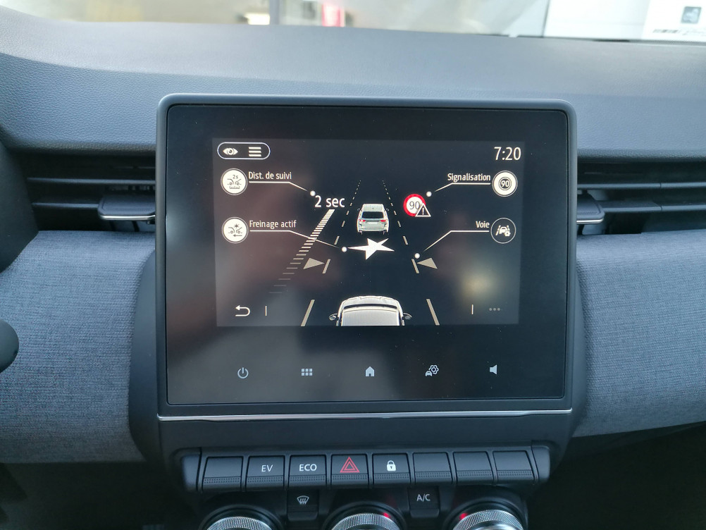 Acheter Renault Clio 5 Clio E-Tech full hybrid 145 Evolution 5p occasion dans les concessions du Groupe Faurie