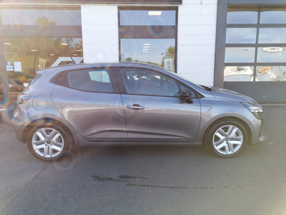 Acheter Renault Clio 5 Clio E-Tech full hybrid 145 Evolution 5p occasion dans les concessions du Groupe Faurie